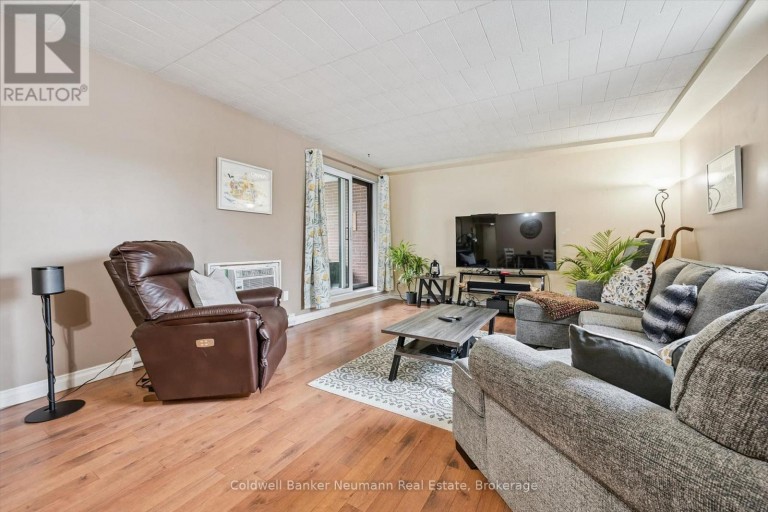 411 - 7 AJAX STREET, Guelph (Junction/Onward Willow), Ontario, N1H2A9