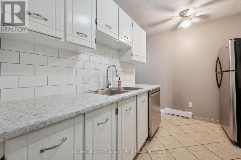 411 - 7 AJAX STREET, Guelph (Junction/Onward Willow), Ontario, N1H2A9