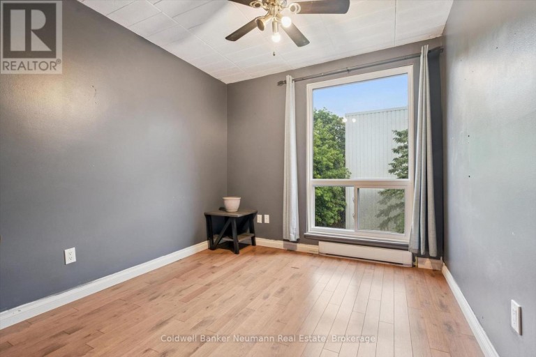 411 - 7 AJAX STREET, Guelph (Junction/Onward Willow), Ontario, N1H2A9