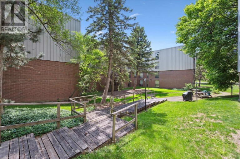 411 - 7 AJAX STREET, Guelph (Junction/Onward Willow), Ontario, N1H2A9