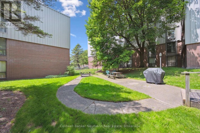 411 - 7 AJAX STREET, Guelph (Junction/Onward Willow), Ontario, N1H2A9
