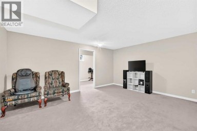 53 Everhollow Park SW Calgary Alberta photo 31