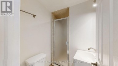 98 GLEN CAMERON ROAD Markham (Thornhill) Ontario photo 16