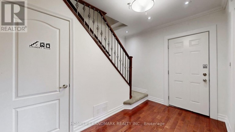 98 GLEN CAMERON ROAD, Markham (Thornhill), Ontario, L3T1P8