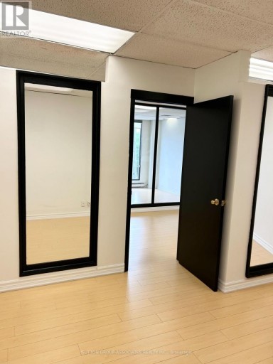 8 - 1287 ST CLAIR AVENUE W, Toronto (Corso Italia-Davenport), Ontario, M6E1B8