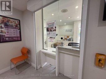 51 BENTON STREET Kitchener Ontario photo 3