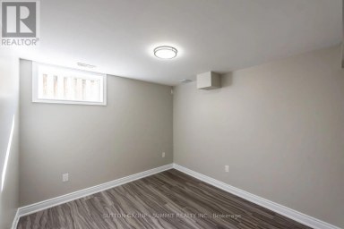 52 MARION STREET Hamilton (Mount Hope) Ontario photo 13