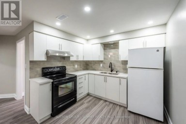 52 MARION STREET Hamilton (Mount Hope) Ontario photo 4