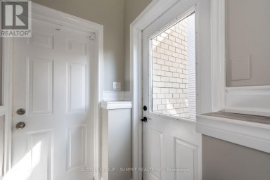 52 MARION STREET Hamilton (Mount Hope) Ontario photo 6