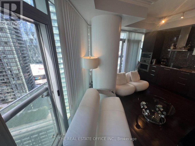 2511 - 14 YORK STREET, Toronto (Waterfront Communities), Ontario, M5J2Z2