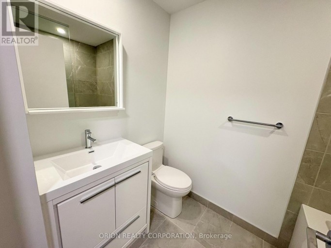 211 - 5 MEADOWDALE ROAD, Vaughan (Vaughan Corporate Centre), Ontario, L4K0C7