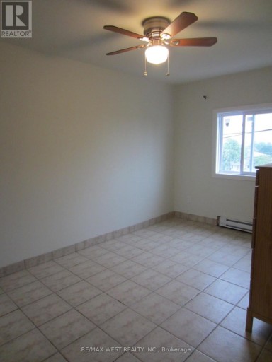 8 - 2965 ISLINGTON AVENUE, Toronto (Humber Summit), Ontario, M9L2K8