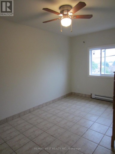 8 - 2965 ISLINGTON AVENUE, Toronto (Humber Summit), Ontario, M9L2K8
