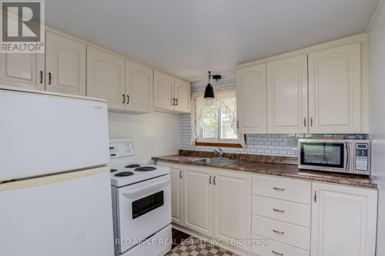 17568 HWY #41, Addington Highlands (Addington Highlands), Ontario, K0H1K0