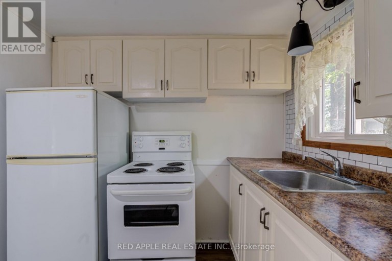 17568 HWY #41, Addington Highlands (Addington Highlands), Ontario, K0H1K0