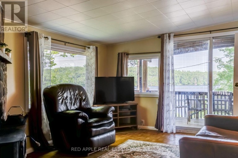 17568 HWY #41, Addington Highlands (Addington Highlands), Ontario, K0H1K0