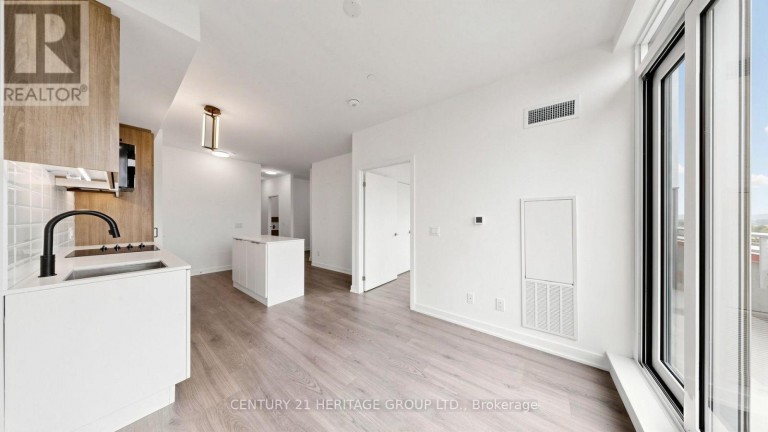 718 - 8888 YONGE STREET, Richmond Hill (South Richvale), Ontario, L4C5V6