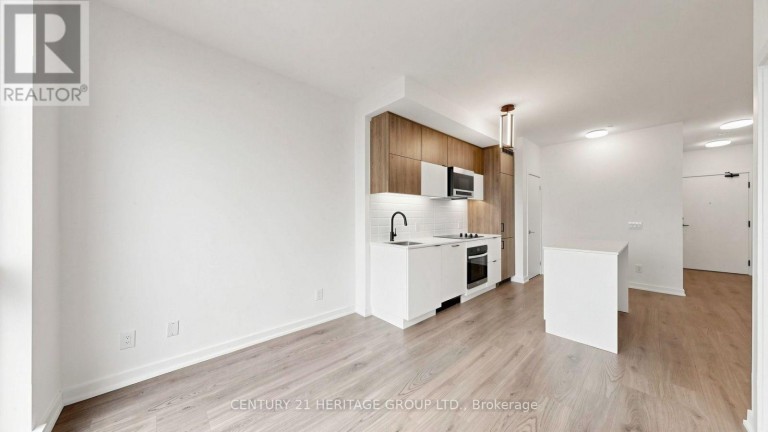 718 - 8888 YONGE STREET, Richmond Hill (South Richvale), Ontario, L4C5V6