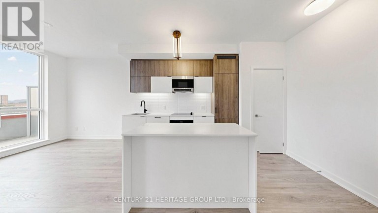 718 - 8888 YONGE STREET, Richmond Hill (South Richvale), Ontario, L4C5V6