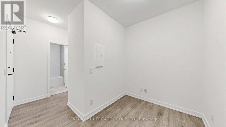 718 - 8888 YONGE STREET, Richmond Hill (South Richvale), Ontario, L4C5V6