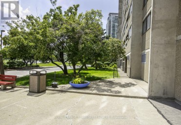 604 - 50 ELM DRIVE E Mississauga (Mississauga Valleys) Ontario photo 5