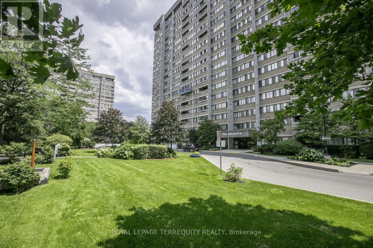 604 - 50 ELM DRIVE E, Mississauga (Mississauga Valleys), Ontario, L5A3X2