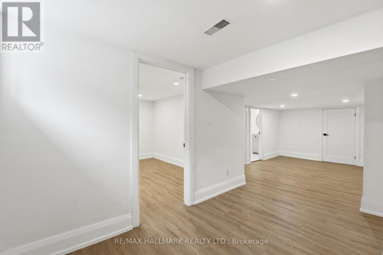 49 GREENDOWNS DRIVE, Toronto (Scarborough Village), Ontario, M1M2G6