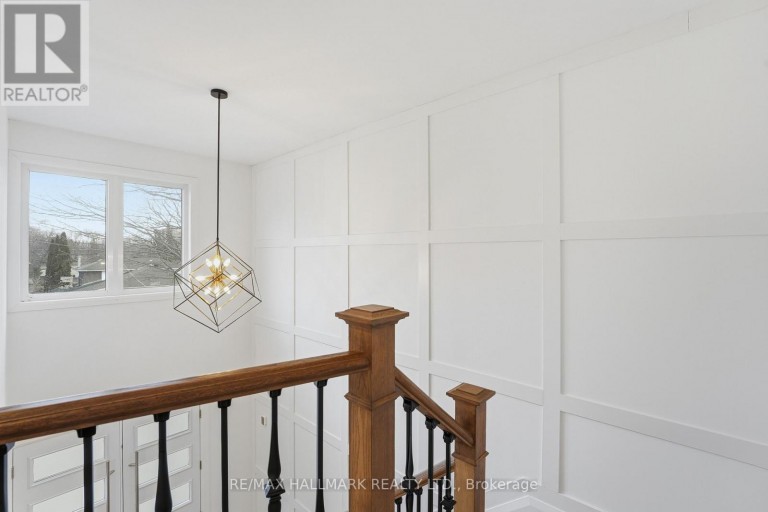 49 GREENDOWNS DRIVE, Toronto (Scarborough Village), Ontario, M1M2G6