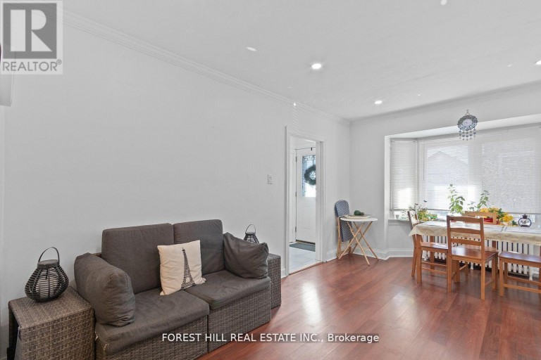 55 HARTLEY AVENUE, Toronto (Briar Hill-Belgravia), Ontario, M6E4E9