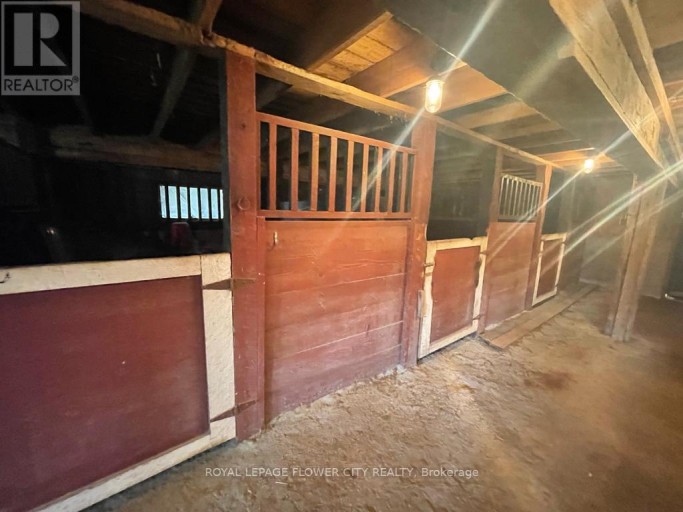 (BARN) - 14264 EIGHTH LINE, Halton Hills (Rural Halton Hills), Ontario, L7G4S4