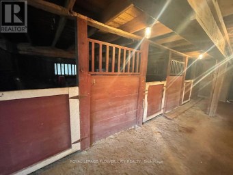 (BARN) - 14264 EIGHTH LINE Halton Hills (Rural Halton Hills) Ontario photo 9