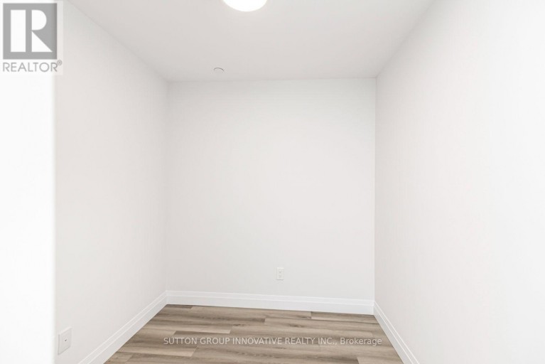 105 - 153 WILSON STREET W, Hamilton (Ancaster), Ontario, L0R1C0