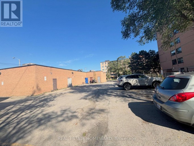 #4 - 3095 EGLINTON AVENUE E, Toronto (Scarborough Village), Ontario, M1J2E9