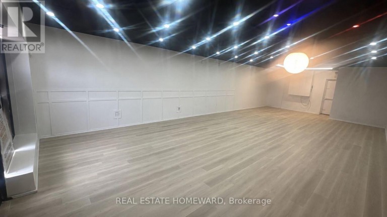 #4 - 3095 EGLINTON AVENUE E, Toronto (Scarborough Village), Ontario, M1J2E9