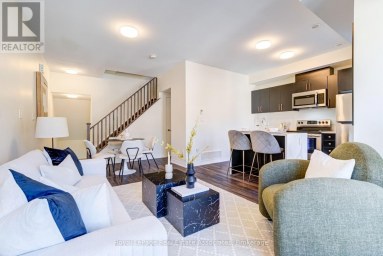 236 - 1145 JOURNEYMAN LANE Mississauga (Clarkson) Ontario photo 3