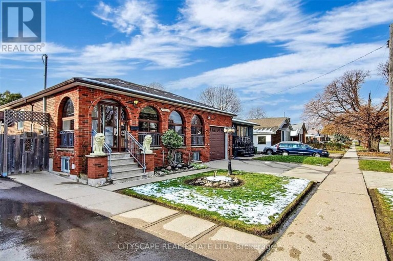 14 BEACON ROAD, Toronto (Dorset Park), Ontario, M1P1G7
