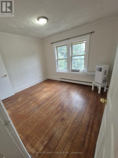 #4 - 1614 ONTARIO STREET, Windsor, Ontario, N8Y1M6