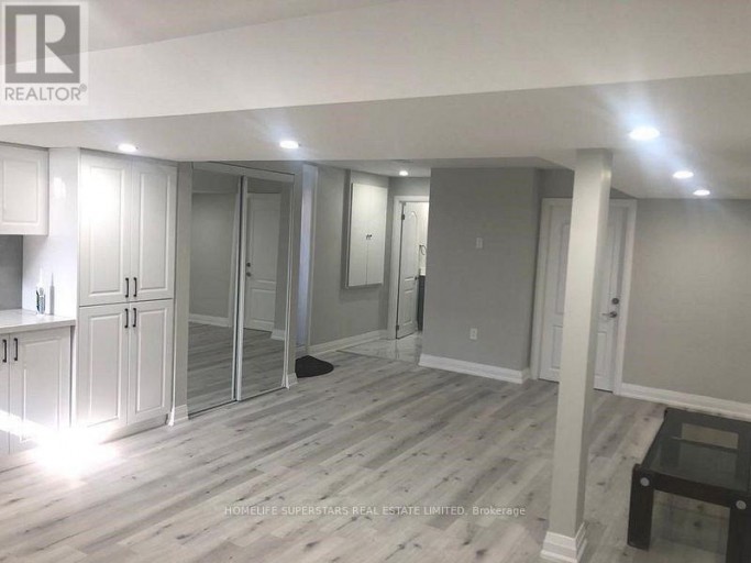 BASEMENT APARTMENT - 31 LEXINGTON ROAD, Brampton (Bram East), Ontario, L6P2A9