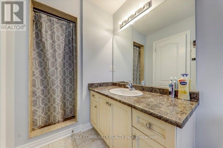 69 CLEARFIELD DRIVE, Brampton (Bram East), Ontario, L6P3J4