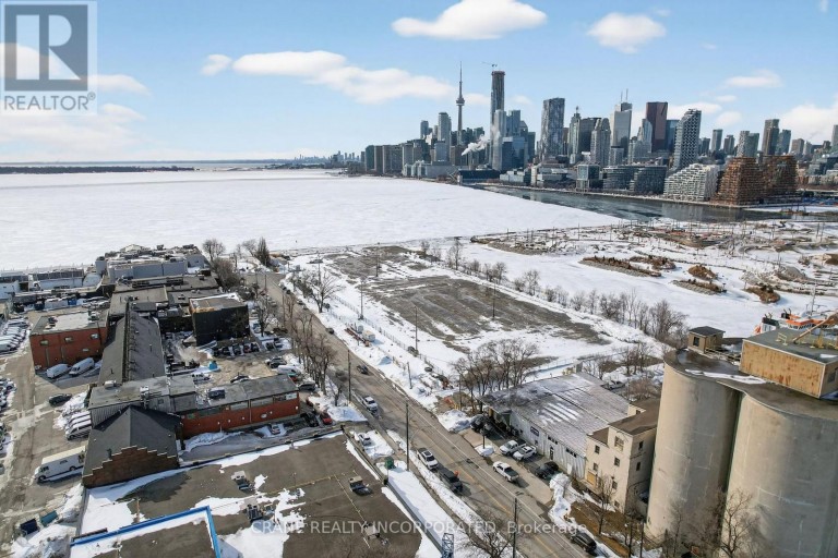 31F POLSON STREET, Toronto (South Riverdale), Ontario, M5A1A4