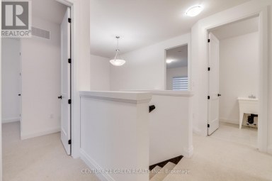14 HOLDER DRIVE Brantford Ontario photo 19