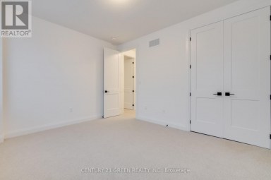 14 HOLDER DRIVE Brantford Ontario photo 22