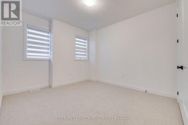 14 HOLDER DRIVE Brantford Ontario photo 23