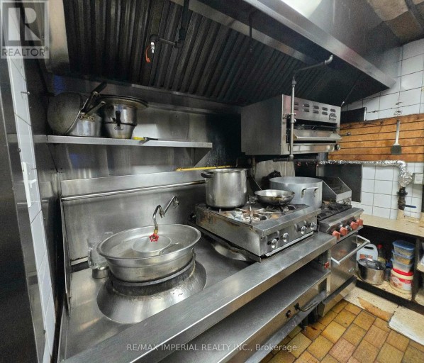 6309 YONGE STREET, Toronto (Newtonbrook East), Ontario, M2M3X7