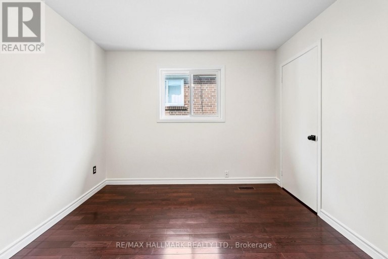 UPPER / 2ND - 402 KINGSTON ROAD, Toronto (East End-Danforth), Ontario, M4L1T9