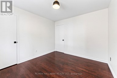 UPPER / 2ND - 402 KINGSTON ROAD Toronto (East End-Danforth) Ontario photo 16