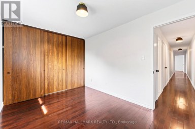 UPPER / 2ND - 402 KINGSTON ROAD Toronto (East End-Danforth) Ontario photo 20