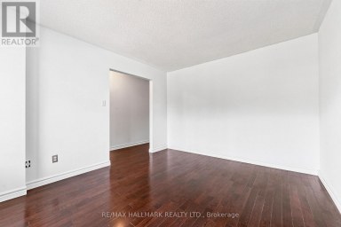 MAIN - 402 KINGSTON ROAD Toronto (East End-Danforth) Ontario photo 10