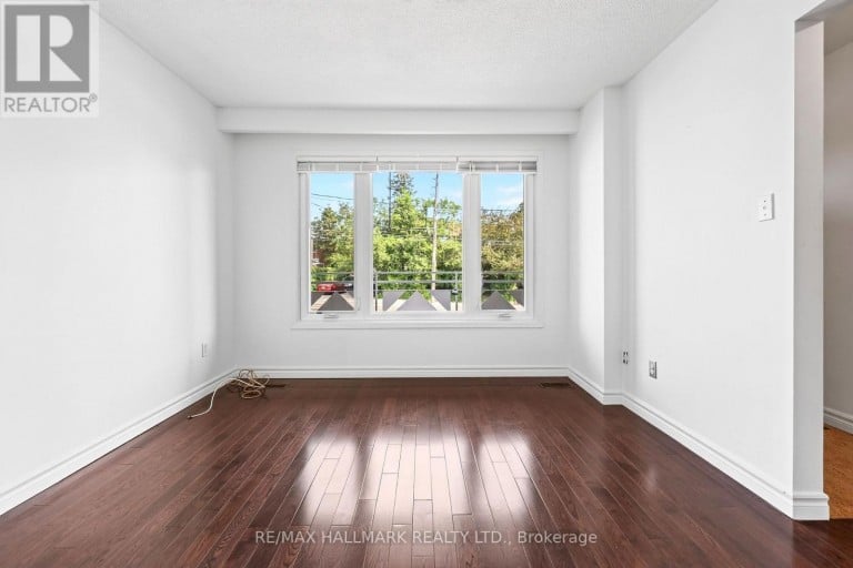 MAIN - 402 KINGSTON ROAD, Toronto (East End-Danforth), Ontario, M4L1T9