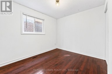 MAIN - 402 KINGSTON ROAD Toronto (East End-Danforth) Ontario photo 13